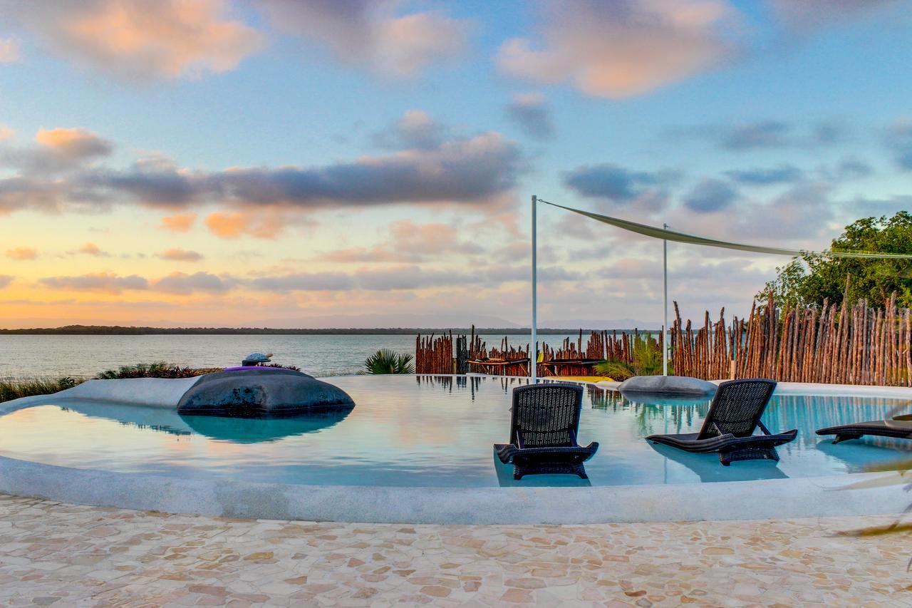 Swan Villas Maya Beach Eksteriør bilde